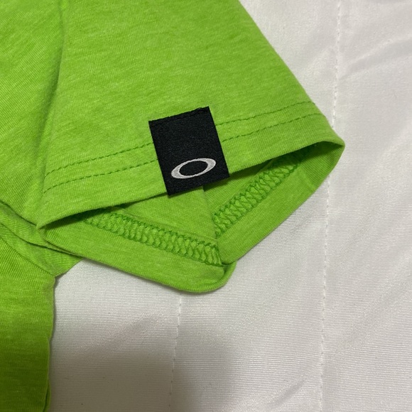 Men’s Oakley short sleeve tee - Picture 3 of 3